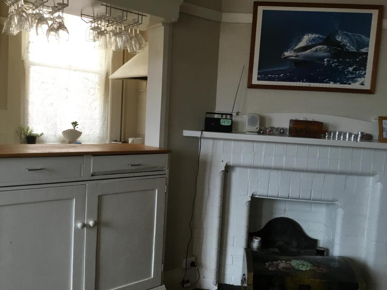 غولبورن Fireside Inn Guesthouse المظهر الخارجي الصورة