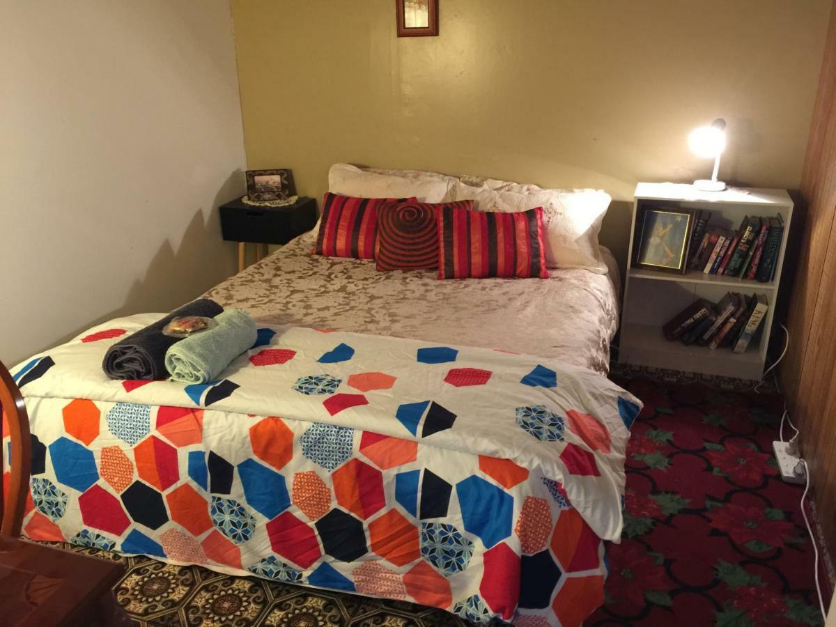 غولبورن Fireside Inn Guesthouse المظهر الخارجي الصورة